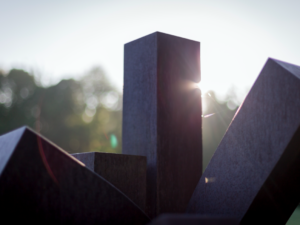 FIRMA BASQUE LUXURY: CHILLIDA