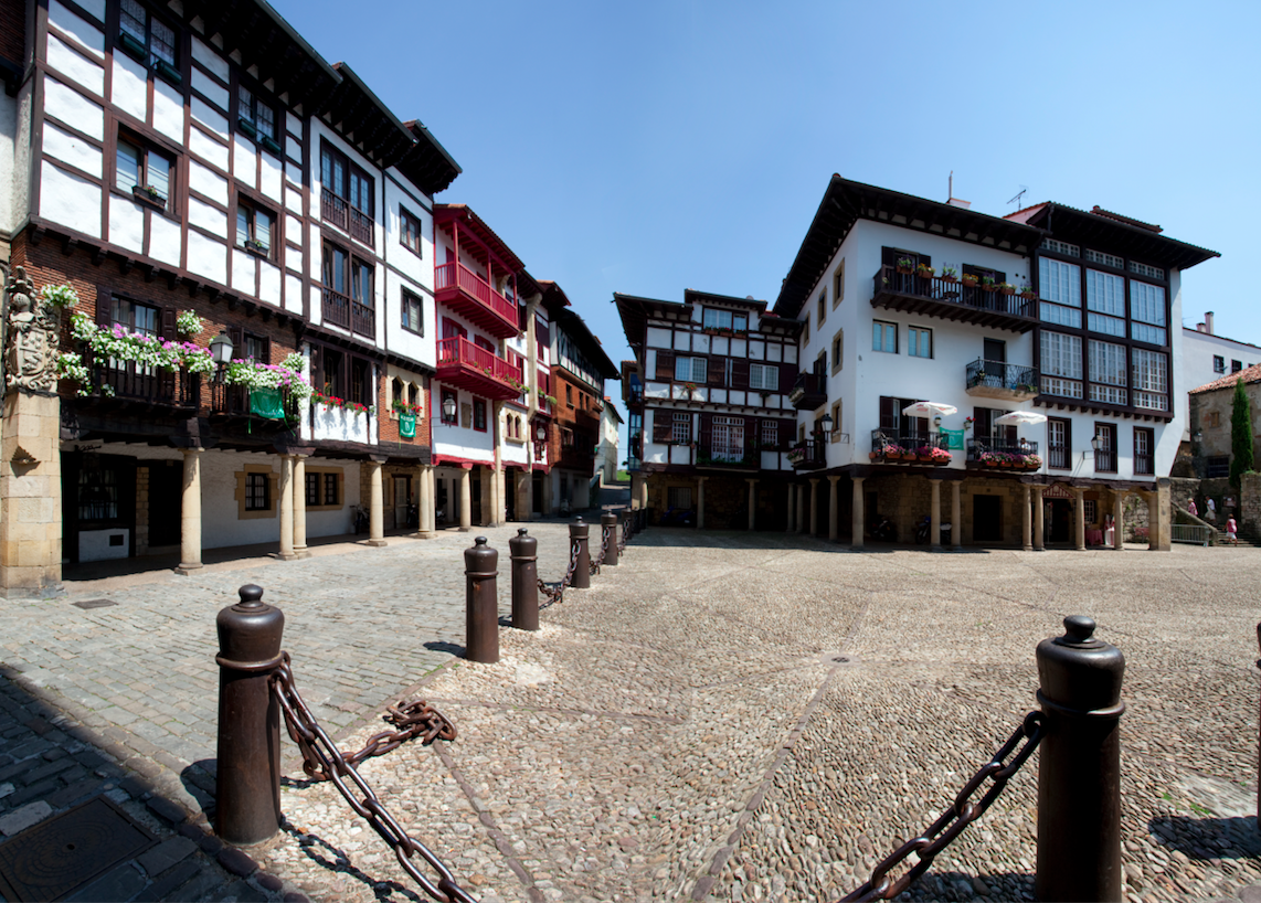 Hondarribia, border city