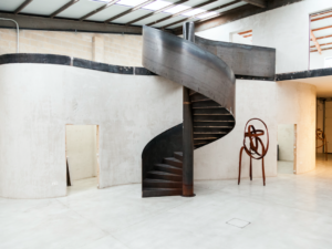 Manterola inaugura nuevo estudio en Zarautz