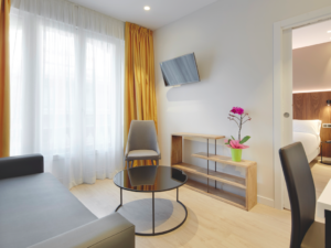 The latest addition to hotels: to offer guests private city tours