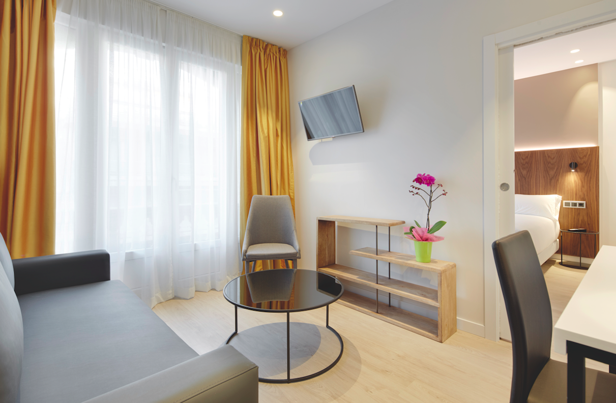 The latest addition to hotels: to offer guests private city tours