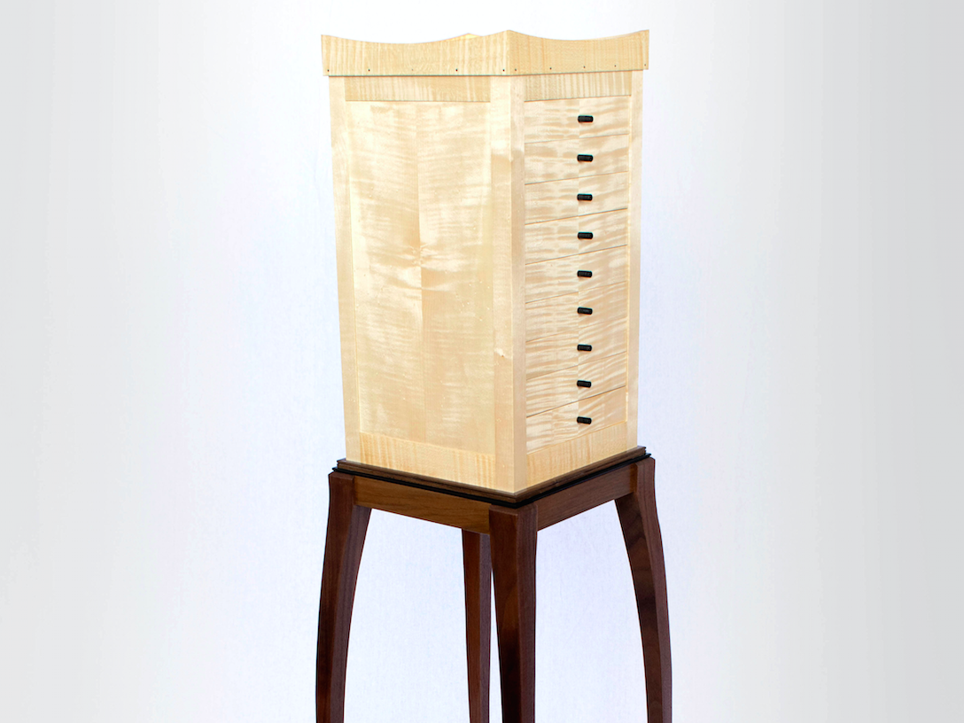 Woodworker Lorenzo García presents his latest signature piece: the Gilda jewelry box