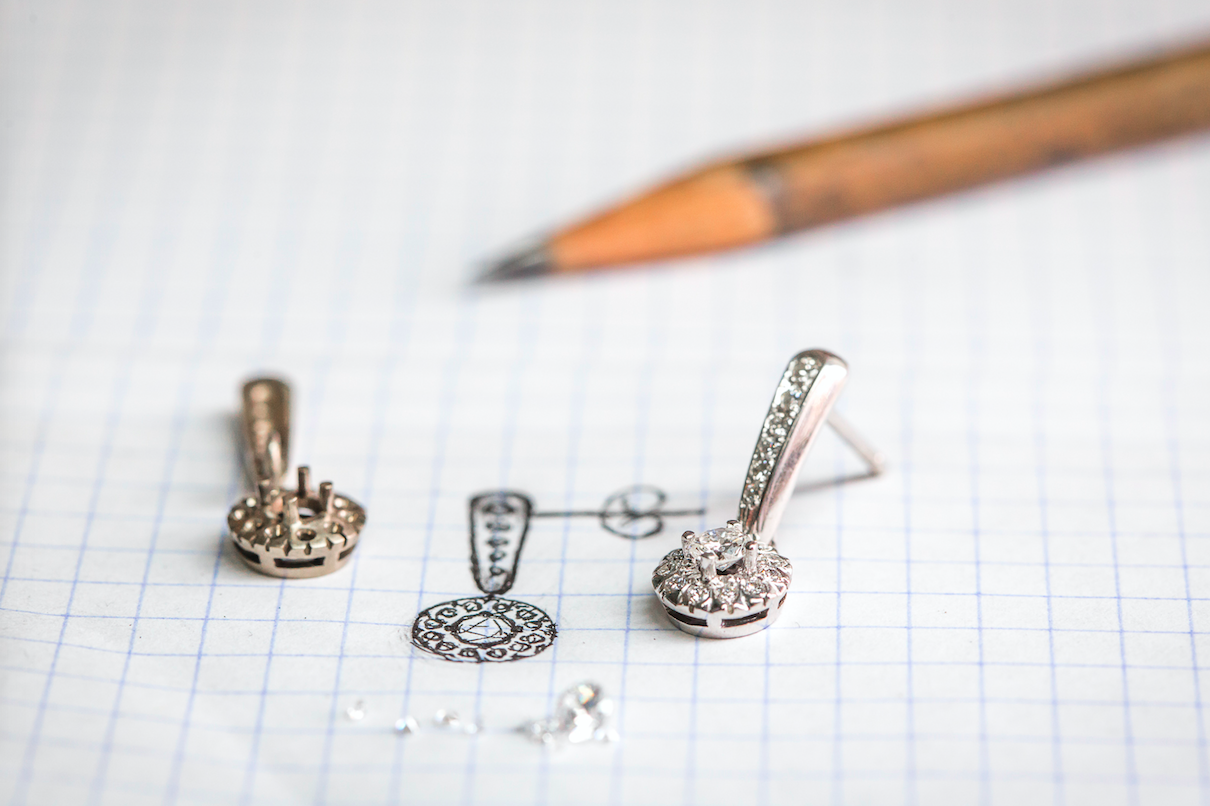 The Zuluaga Family: a lifetime surrounded by gold, pearls, diamonds, and precious stones