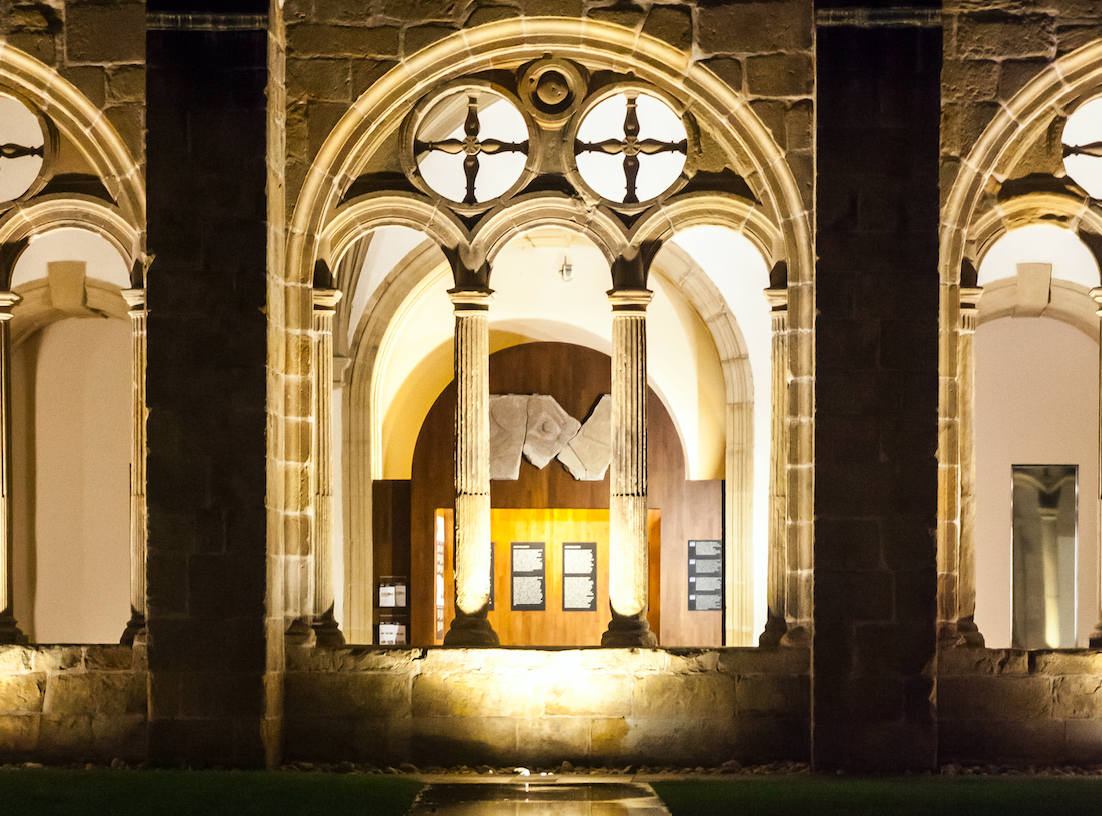 Los lienzos que visten un convento dominico del siglo XVI y un claustro de estilo isabelino, entre las grandes joyas culturales de San Sebastián