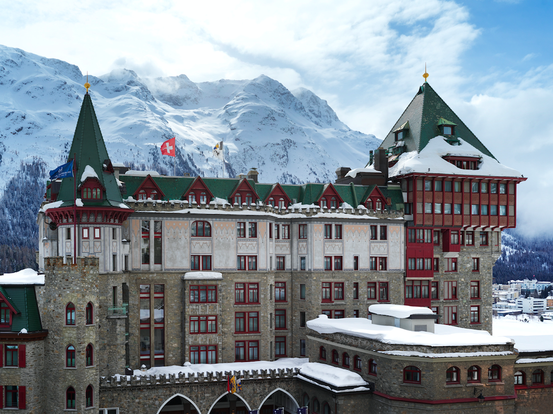 St. Moritz, el pueblo de 5.000 habitantes con aeropuerto para jets privados