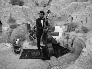 Let the music play once more!