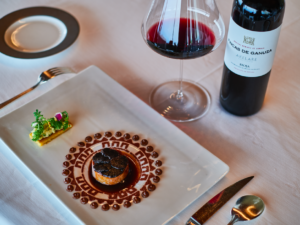 Berasategui, Arbelaitz, Atxa, and Subijana all have a passion for wine from a winery in the Rioja Alavesa region. Do you know which one?