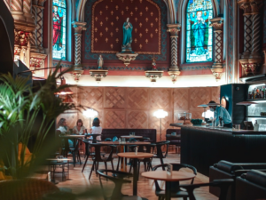 Lujuria, Pecador y Aleluya: en esta capilla se sirven cócteles celestiales