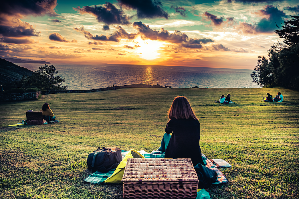 Andoni Luis Aduriz, Eneko Atxa, Joan Roca, Maca de Castro, and Quique Dacosta design their ideal picnic basket