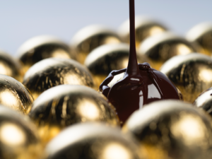 The world’s first molded gold bonbon has been created in Navarre