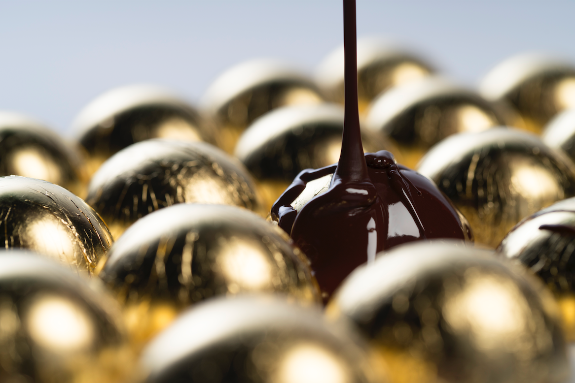 The world’s first molded gold bonbon has been created in Navarre