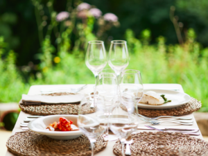 VIP tables in the barrel room and in-season products prepared on the grill: Mendizabal launches a new concept for a restaurant