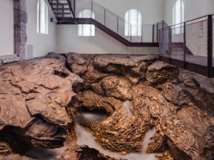 Visitamos Hondalea, la gran obra de Cristina Iglesias en la isla Santa Clara de San Sebastián