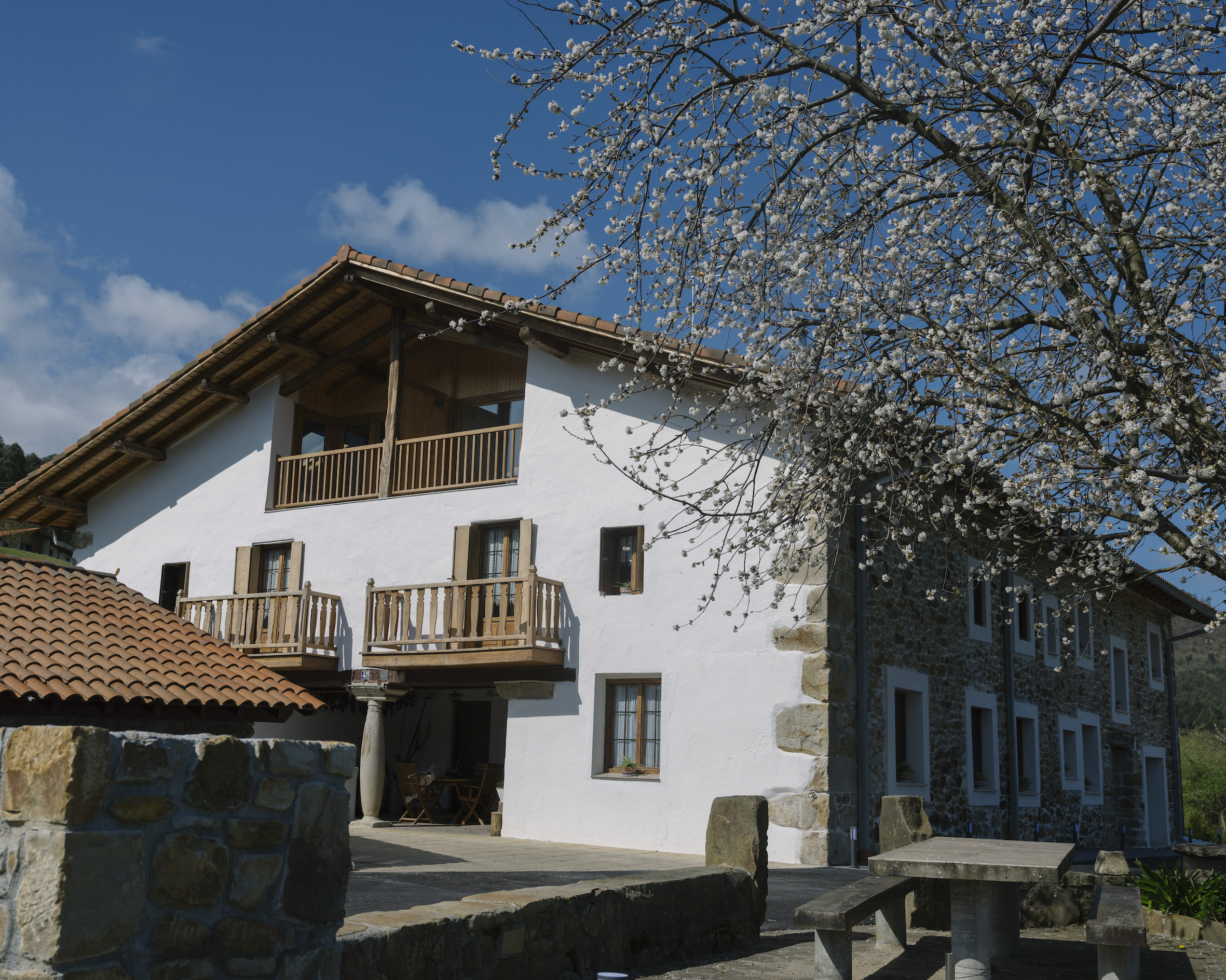 Nafarrola: a sustainable hotel in the midst of nature for balancing body, mind, and spirit