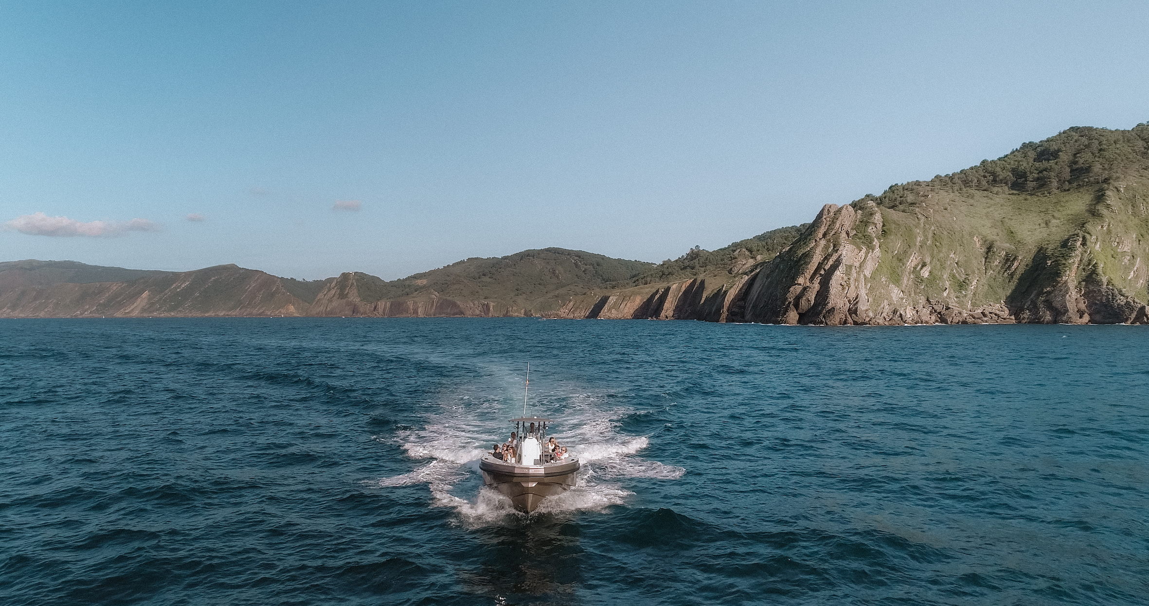 Brai-Kantauri: amarán navegar y hacer excursiones en barco por la costa vasca