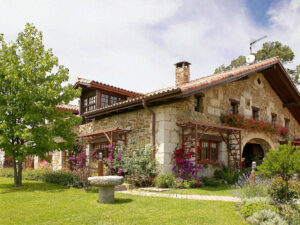 The Houses of Ea Astei: a new lodging concept that combines the glamping lifestyle with vacation rentals