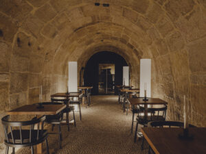 Santa María Briones: así es el nuevo hotel de moda ubicado en una casa solariega del siglo XVI