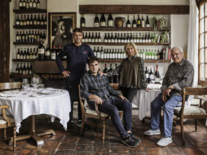 Saltxipi: un restaurante en San Sebastián donde transmiten el legado, mantienen las esencias y perfeccionan la herencia