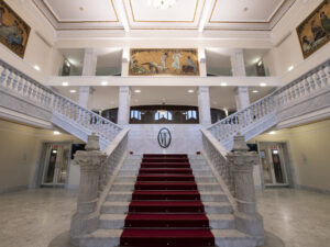 Teatro Victoria Eugenia: monumental character and tons of history at the service of culture