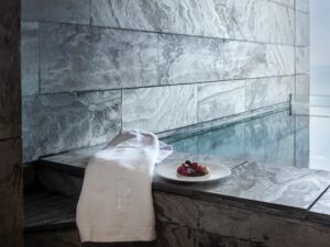 Akelaŕe Ocean Suite: a suite with a private pool and an à la carte breakfast dreamed up by chef Pedro Subijana, holder of three Michelin stars