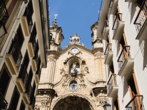 Local Experts Tours: twenty-five expert guides reveal the best kept secrets of the Basque Country