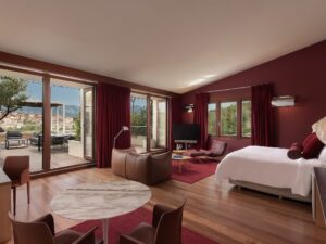 Suite Riscal con Terraza sorprende con unas vistas que yuxtaponen la arquitectura de Frank Gehry con la del siglo XVI