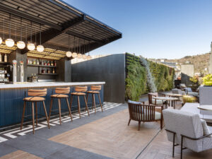 NKO: así es la terraza bilbaína que lleva la firma del chef Eneko Atxa, abanderado de cinco estrellas Michelin