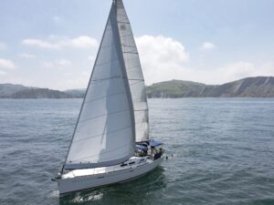 Spirit Experiences: recorremos la costa vasca en un velero de 12 metros de eslora