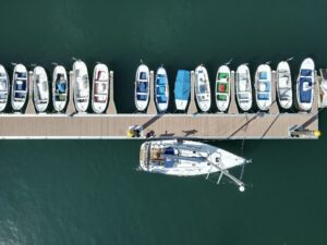 Spirit Experiences: we tour the Basque coast on a 12-meter-long sailboat