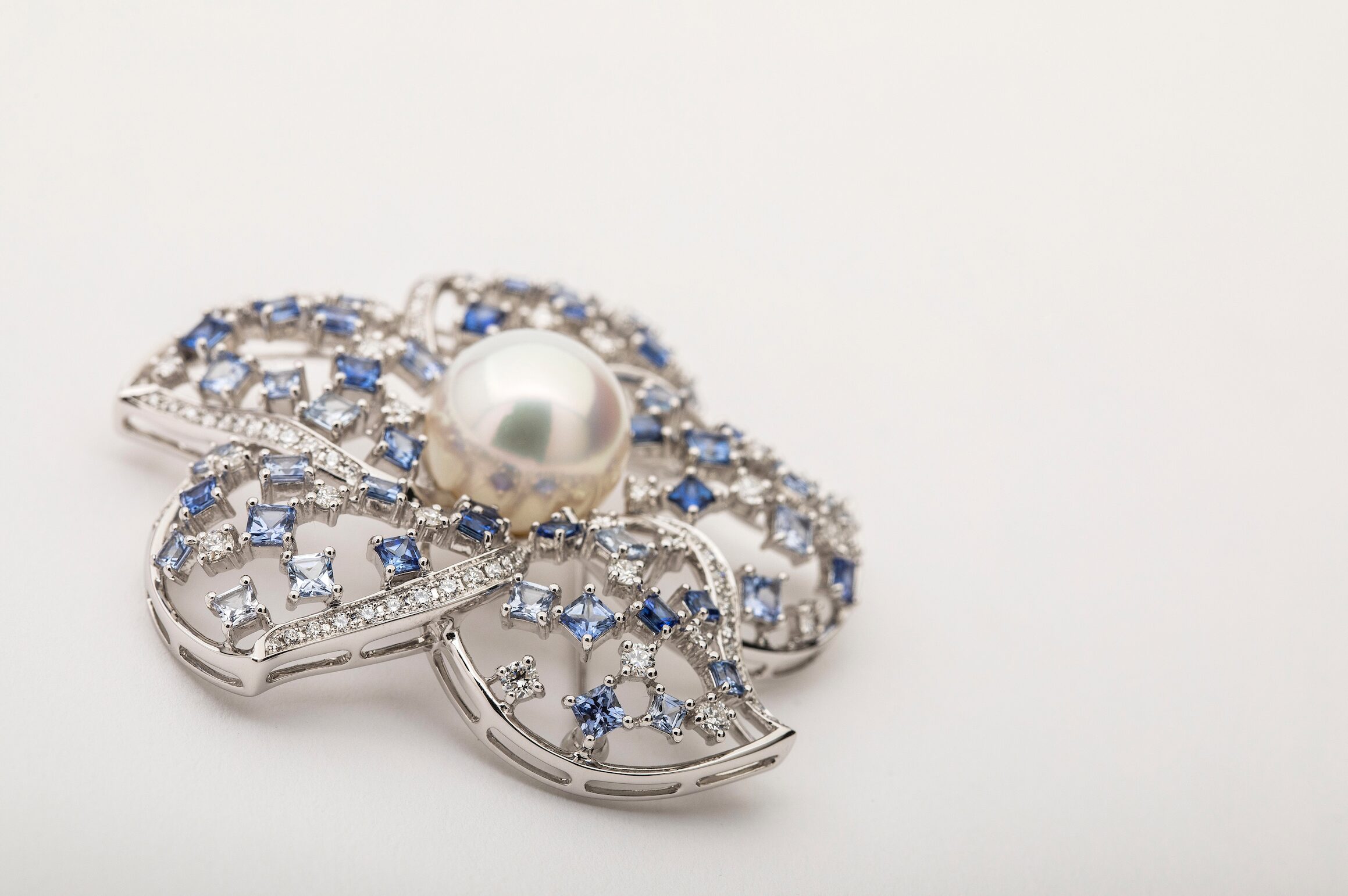 Montiel pone a la venta su colección ‘Joyas históricas’, compuesta de exclusivas piezas de Pomellato, Vhernier y Mikimoto