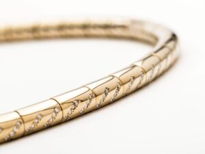 Montiel puts its “Historical Jewels” collection on sale, made up of exclusive pieces by Pomellato, Vhernier, and Mikimoto