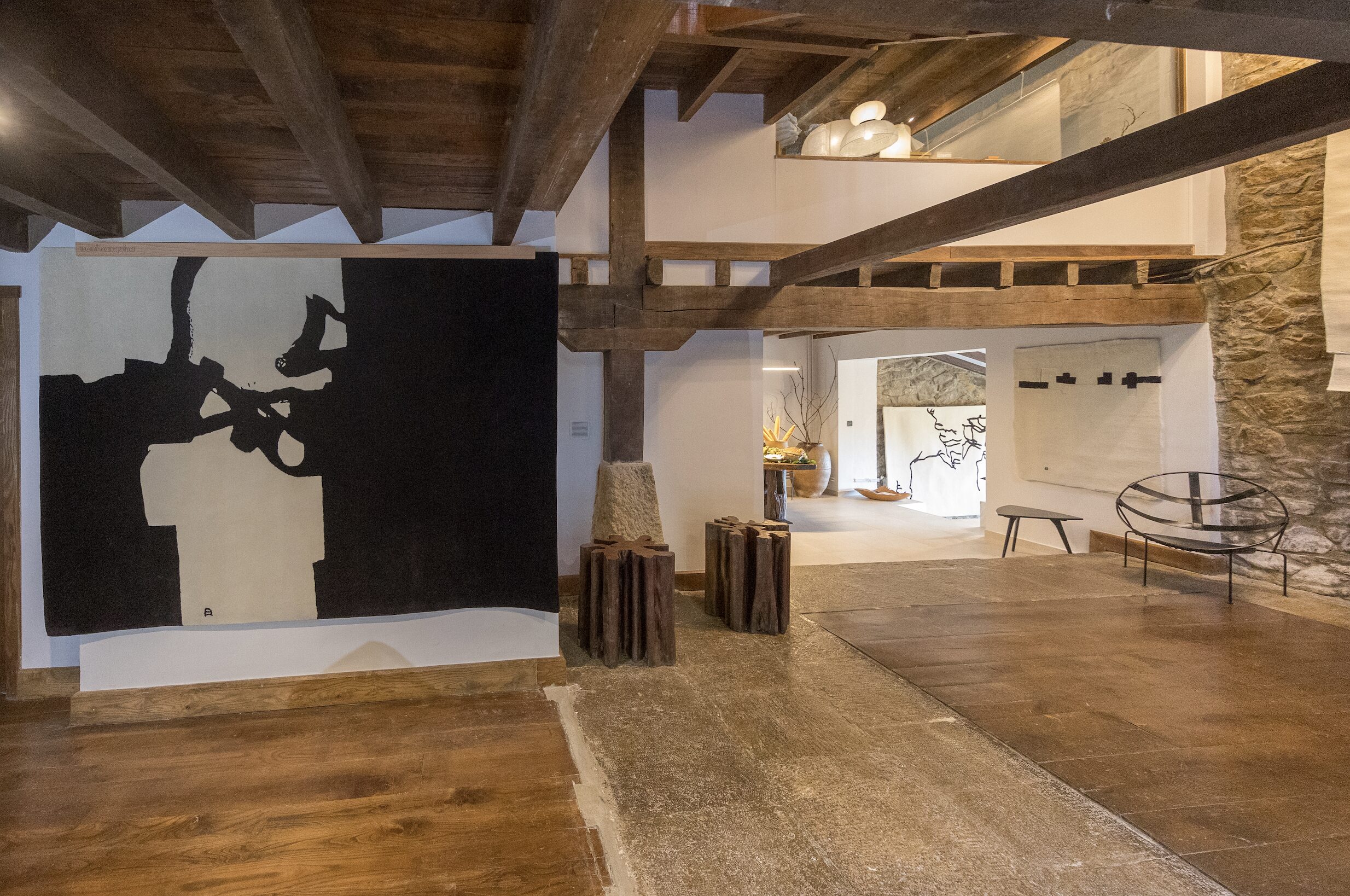 Sorgin Gallery: un lugar imprescindible para los amantes del diseño y los entusiastas del arte donde encontrar mobiliario de diseño modernista, esculturas y joyería contemporánea