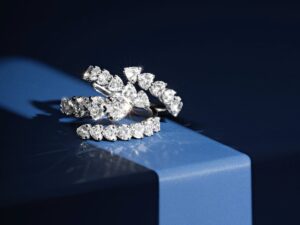 Irantzu: Italian fine jewelry has conquered the shop windows of this boutique in San Sebastián that offers pieces by Vhernier, Recarlo, and Pasquale Bruni