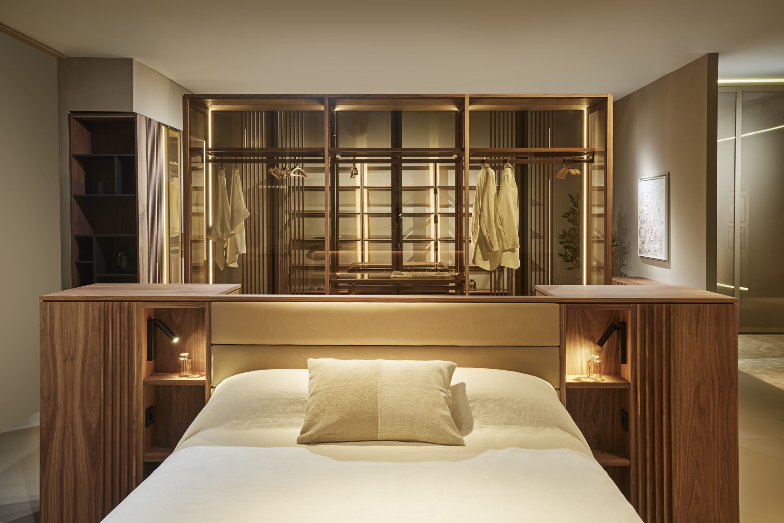 Uecko: the luxury furniture design firm is making a strong landing in the Basque Country with its two new showrooms in San Sebastián and Bilbao
