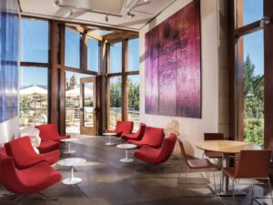 Vinoteca & Bistró: this is the bar designed by the famous Frank Gehry which surprises all who visit it with its impossible architectural lines