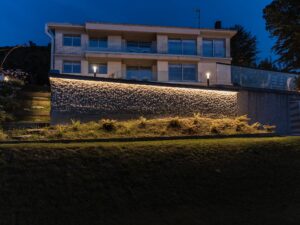 Rivas & Blasco: esta inmobiliaria se ha especializado en crear productos atractivos a partir de las propiedades, llevando a cabo reformas en el 50% de las casas que vende