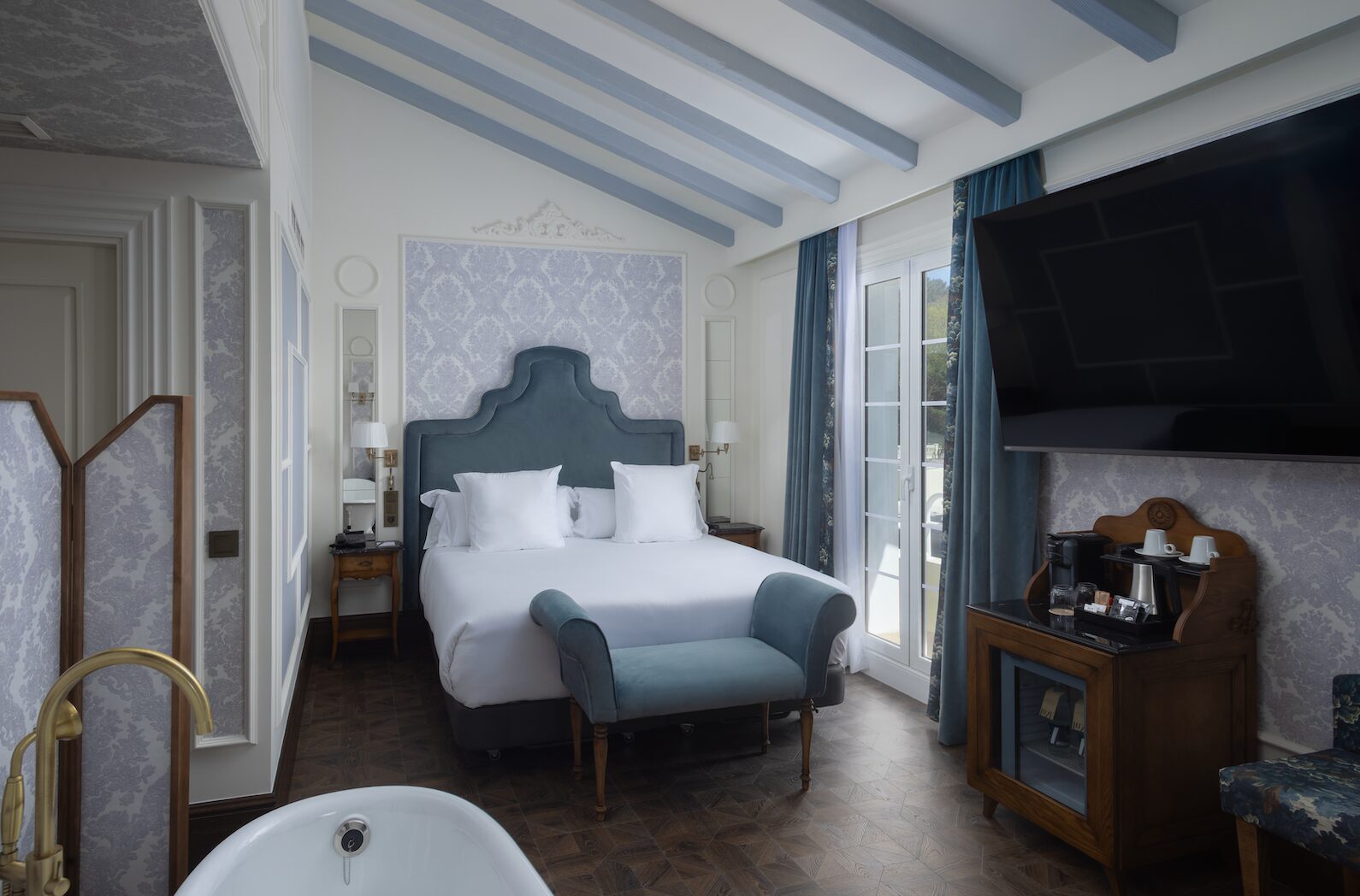 Hotel Luze Boutique San Sebastián: Where Time Can Be Felt