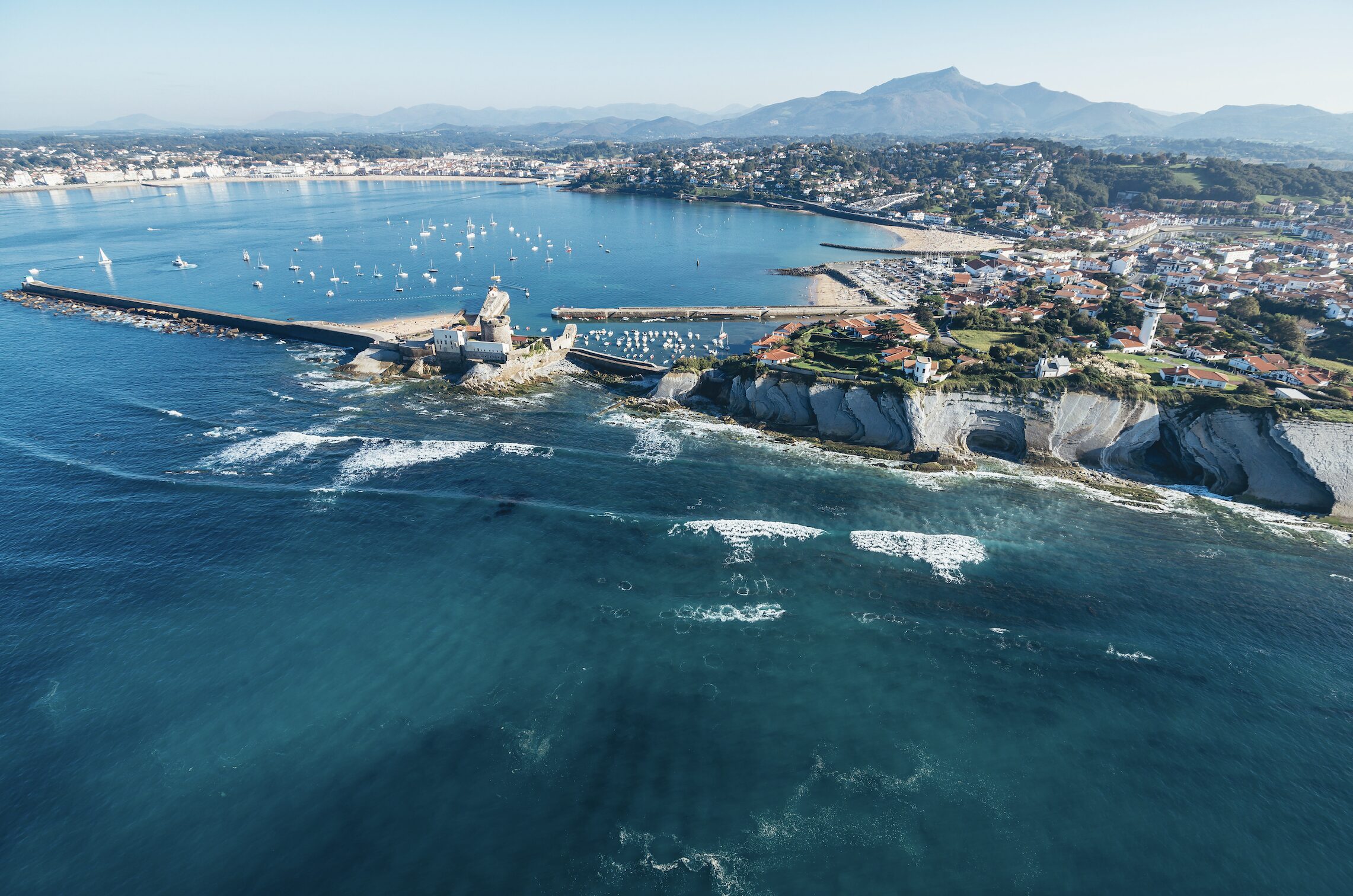 Basque Luxury Helicopter: A Bird’s-Eye View of the Basque Country