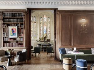 Palacio Arriluce: Artistic Modernity in a Historic Context